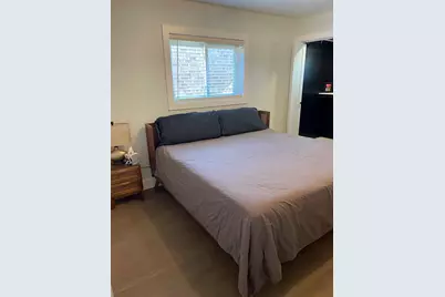 8739 S Bennett Avenue, Chicago, IL 60617 - Photo 9