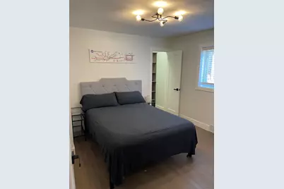 8739 S Bennett Avenue, Chicago, IL 60617 - Photo 11