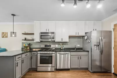 1514 W Pratt Boulevard #3B, Chicago, IL 60626 - Photo 9