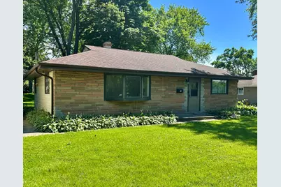 45 Golfview Road, Lake Zurich, IL 60047 - Photo 1
