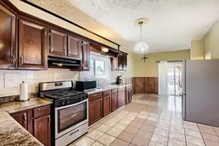 14322 S Blaine Ave, Posen, IL 60469 - Photo 3