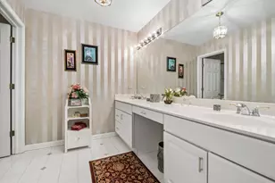 6735 N Cicero Ave, Lincolnwood, IL 60712 - Photo 17