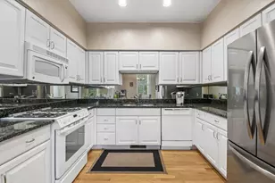 6735 N Cicero Ave, Lincolnwood, IL 60712 - Photo 11