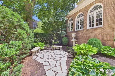 5873 N Forest Glen Avenue, Chicago, IL 60646 - Photo 33