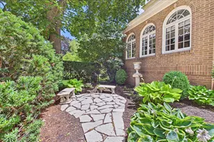 5873 N Forest Glen Ave, Chicago, IL 60646 - Photo 33