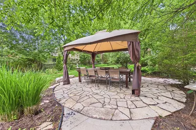 5873 N Forest Glen Avenue, Chicago, IL 60646 - Photo 27