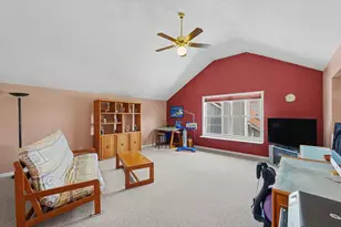 3208 Cherry Hills Dr, Champaign, IL 61822 - Photo 39