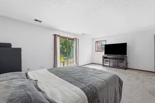1445 Midland Ct, Joliet, IL 60436 - Photo 11