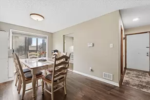 1445 Midland Ct, Joliet, IL 60436 - Photo 3