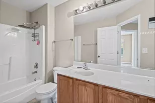 535 N Red Deer Rd, Round Lake, IL 60073 - Photo 15