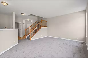 535 N Red Deer Rd, Round Lake, IL 60073 - Photo 3