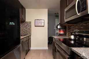 18W101 Standish Ln, Villa Park, IL 60181 - Photo 13