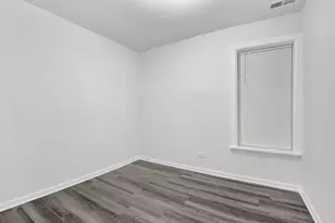 2152 W 21st St, Chicago, IL 60608 - Photo 11