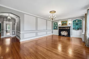 6121 N Hoyne Ave, Chicago, IL 60659 - Photo 3