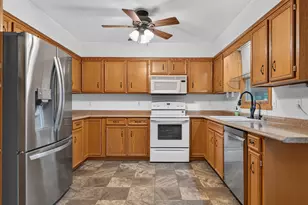 8448 Centaur Dr, Machesney Park, IL 61115 - Photo 9
