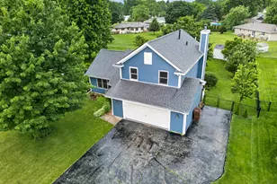 8448 Centaur Dr, Machesney Park, IL 61115 - Photo 3