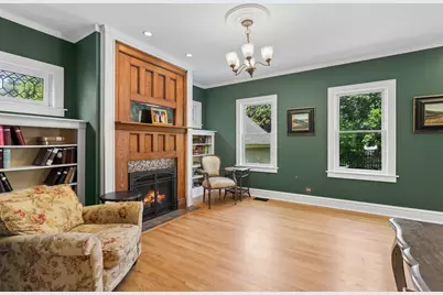 111 W Franklin Street, Wheaton, IL 60187 - Photo 13
