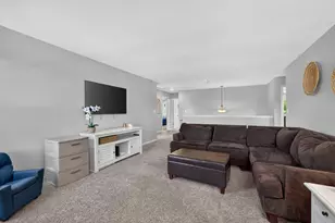 162 Hibiscus Ln, Elgin, IL 60124 - Photo 15