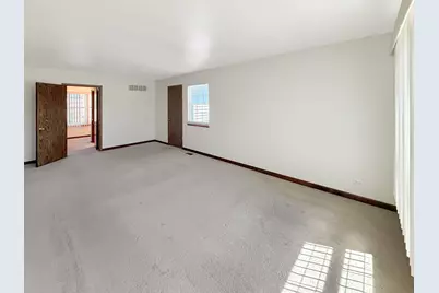 905 Abingdon Court, Gurnee, IL 60031 - Photo 9