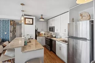 3950 N Lake Shore Dr, Chicago, IL 60613 - Photo 5