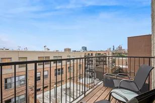 1336 W Grand Ave, Chicago, IL 60642 - Photo 19