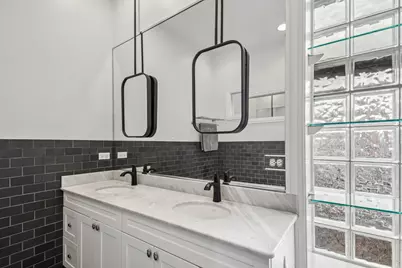 1336 W Grand Avenue #4, Chicago, IL 60642 - Photo 17