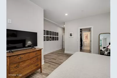 1938 N Sawyer Avenue #1, Chicago, IL 60647 - Photo 13