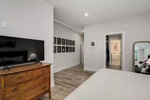 1938 N Sawyer Ave, Chicago, IL 60647 - Photo 13