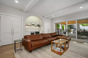 1938 N Sawyer Ave, Chicago, IL 60647 - Photo 9