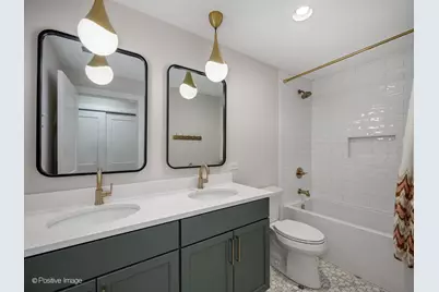 1938 N Sawyer Avenue #1, Chicago, IL 60647 - Photo 19