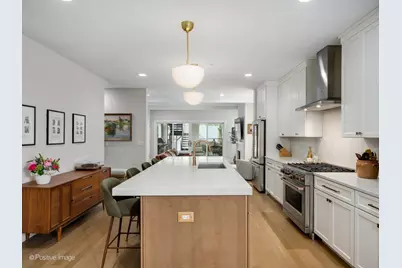 1938 N Sawyer Avenue #1, Chicago, IL 60647 - Photo 3