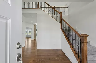 609 Carrera Dr, Savoy, IL 61874 - Photo 5