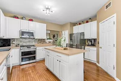 4608 Joyce Lane, McHenry, IL 60050 - Photo 11