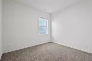 2908 Savana Dr, Joliet, IL 60435 - Photo 5