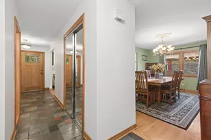 7933 Glen Ln, Darien, IL 60561 - Photo 15