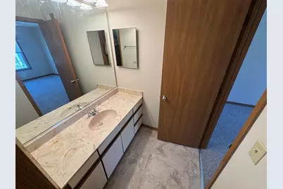 267 Yorkshire Court, Gurnee, IL 60031 - Photo 11