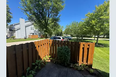 267 Yorkshire Court, Gurnee, IL 60031 - Photo 25