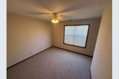 267 Yorkshire Court, Gurnee, IL 60031 - Photo 19