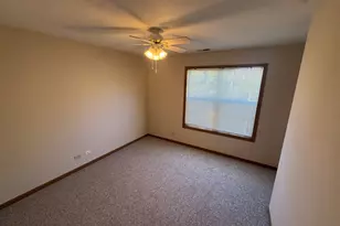 267 Yorkshire Ct, Gurnee, IL 60031 - Photo 19