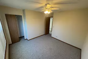 267 Yorkshire Ct, Gurnee, IL 60031 - Photo 17