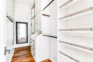 116 W Chestnut St, Chicago, IL 60610 - Photo 11