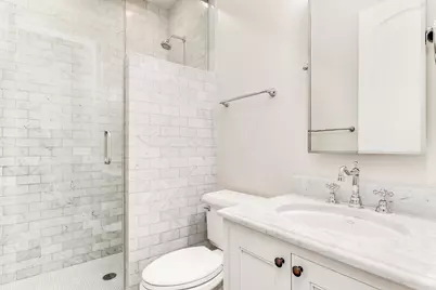 116 W Chestnut Street, Chicago, IL 60610 - Photo 23