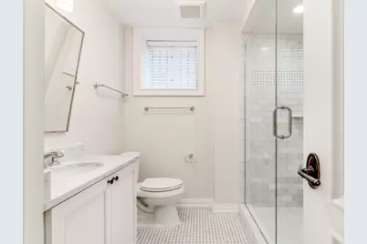 116 W Chestnut Street, Chicago, IL 60610 - Photo 15