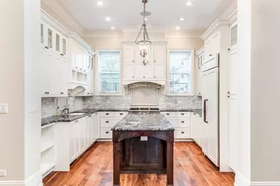 116 W Chestnut Street, Chicago, IL 60610 - Photo 5
