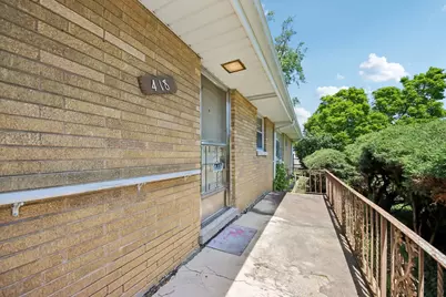 418 Highland Road, Willowbrook, IL 60527 - Photo 5