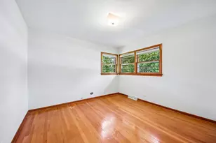418 Highland Rd, Willowbrook, IL 60527 - Photo 17