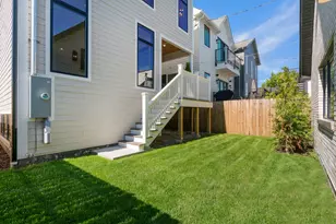 2214 W Oakdale Ave, Chicago, IL 60618 - Photo 41