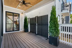 2214 W Oakdale Ave, Chicago, IL 60618 - Photo 25
