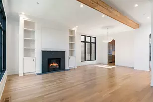 2214 W Oakdale Ave, Chicago, IL 60618 - Photo 15