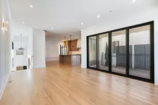 2214 W Oakdale Ave, Chicago, IL 60618 - Photo 23